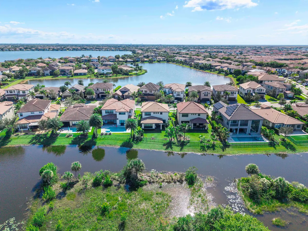 #3 Back at 11425 WATERCREST Circle, Parkland