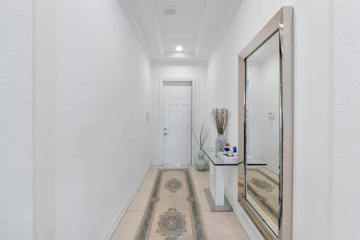 #5 Foyer at 11425 WATERCREST Circle, Parkland