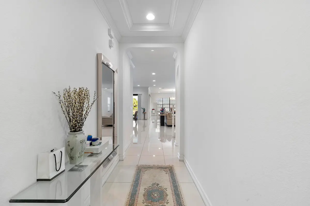 #6 Foyer at 11425 WATERCREST Circle, Parkland