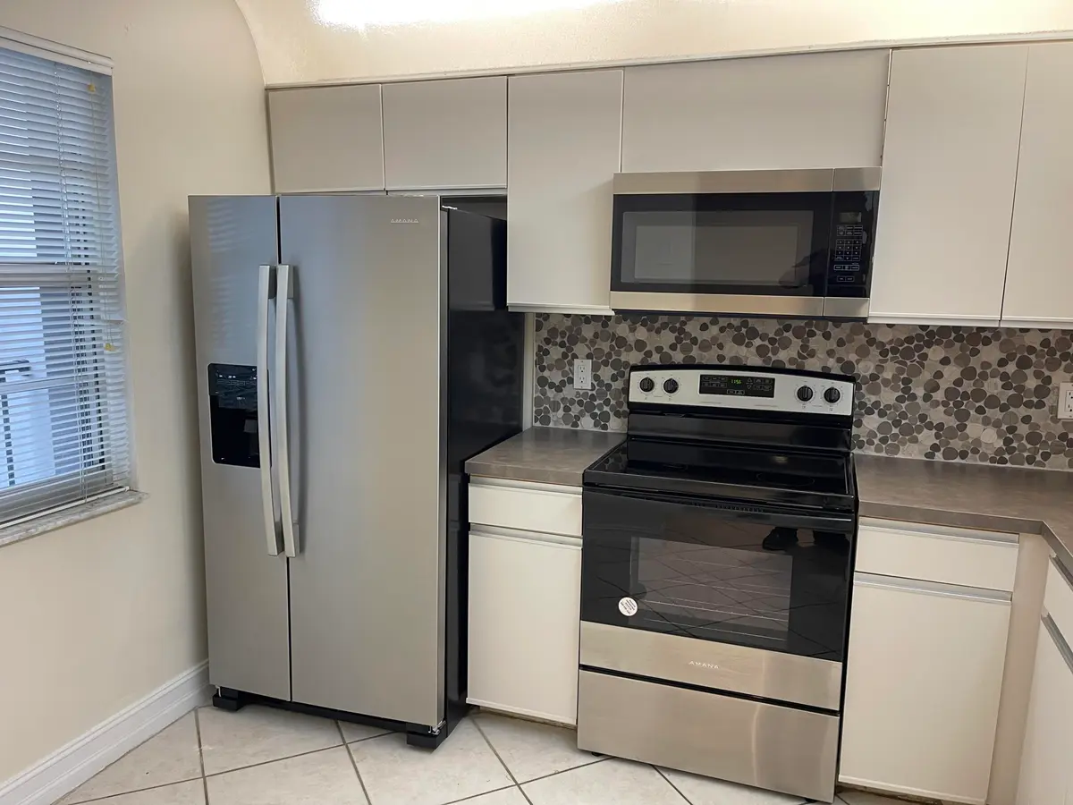 IMG_7393 at 3993 CYPRESS REACH Court 205, Pompano Beach