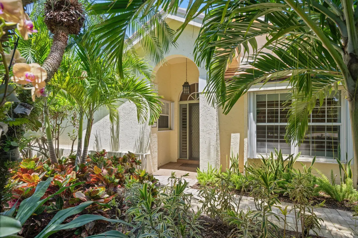07-DSC_5136 at 3991 SHEARWATER Drive, Jupiter