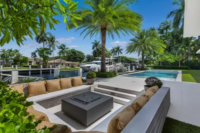 2423 Castilla Isle, Fort Lauderdale – Single Family Residence for sale