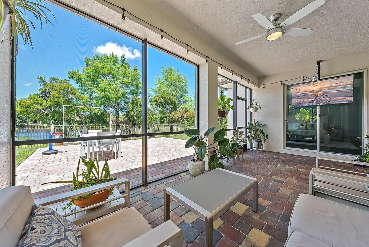 Covered Lanai at 119 Whale Cay Way, Jupiter