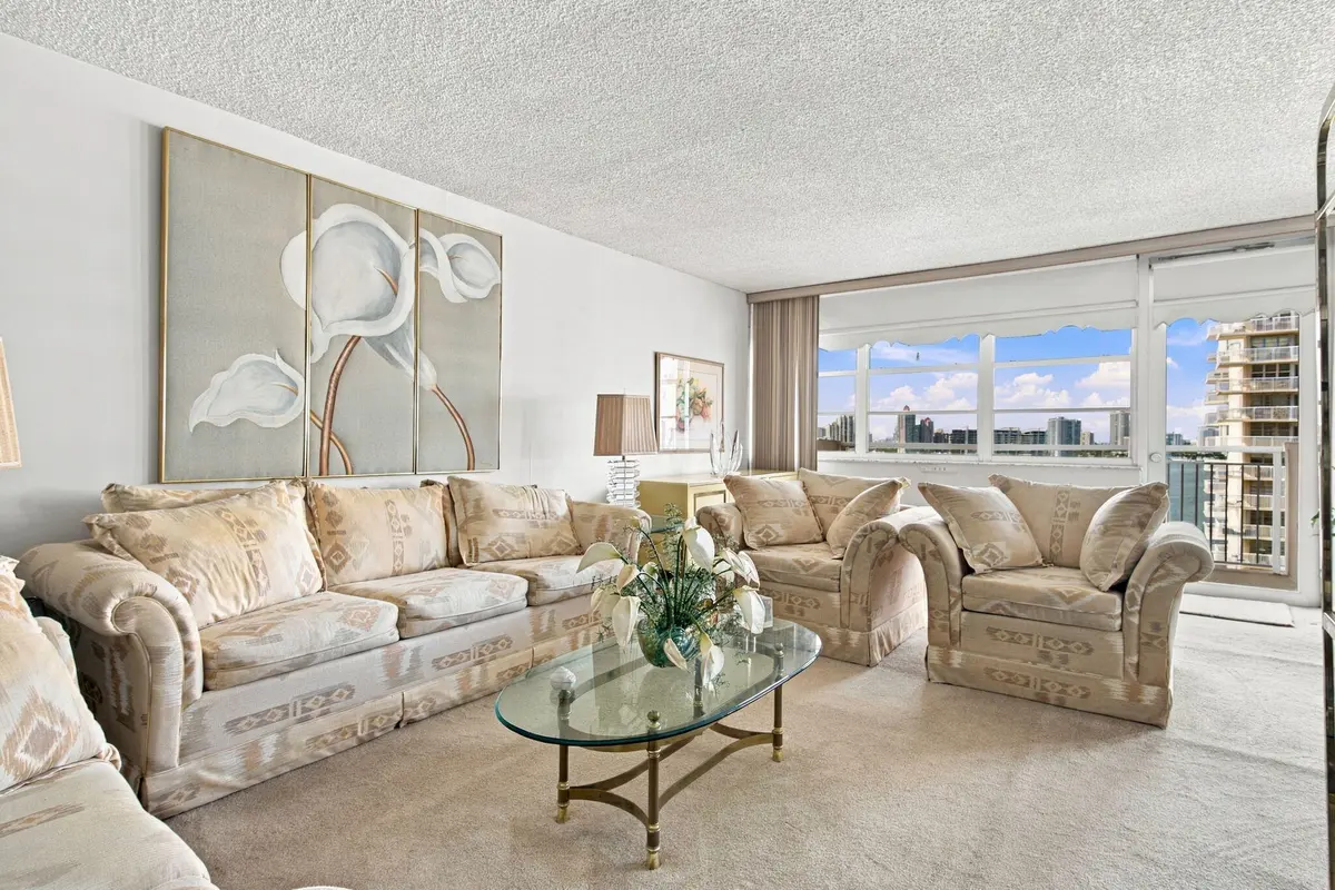 3-web-or-mls-IMG_9643 at 250 174th Street, Sunny Isles Beach
