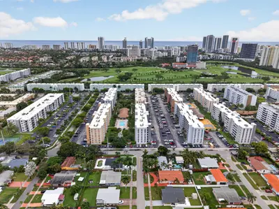 610 NE 12th Avenue 601, Hallandale Beach – Condominium for sale