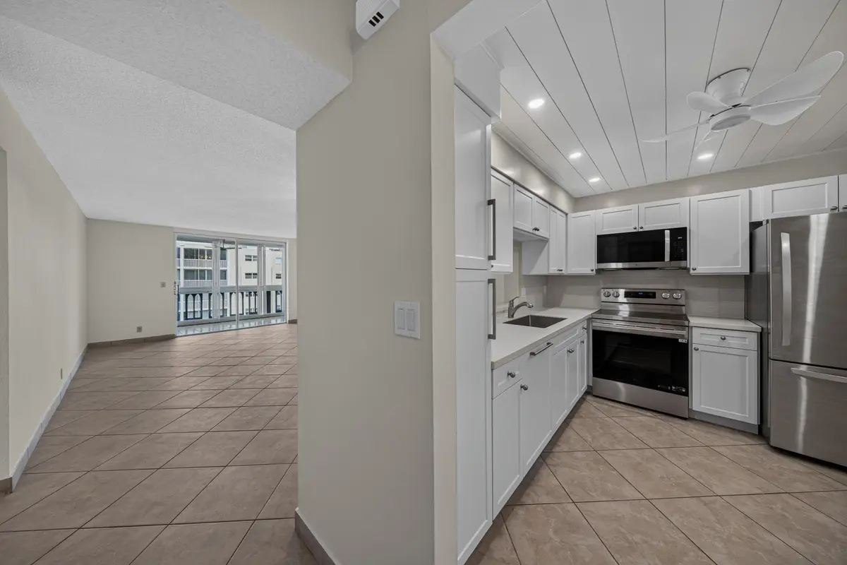 waters-reshoot-24 at 610 NE 12th Avenue 601, Hallandale Beach