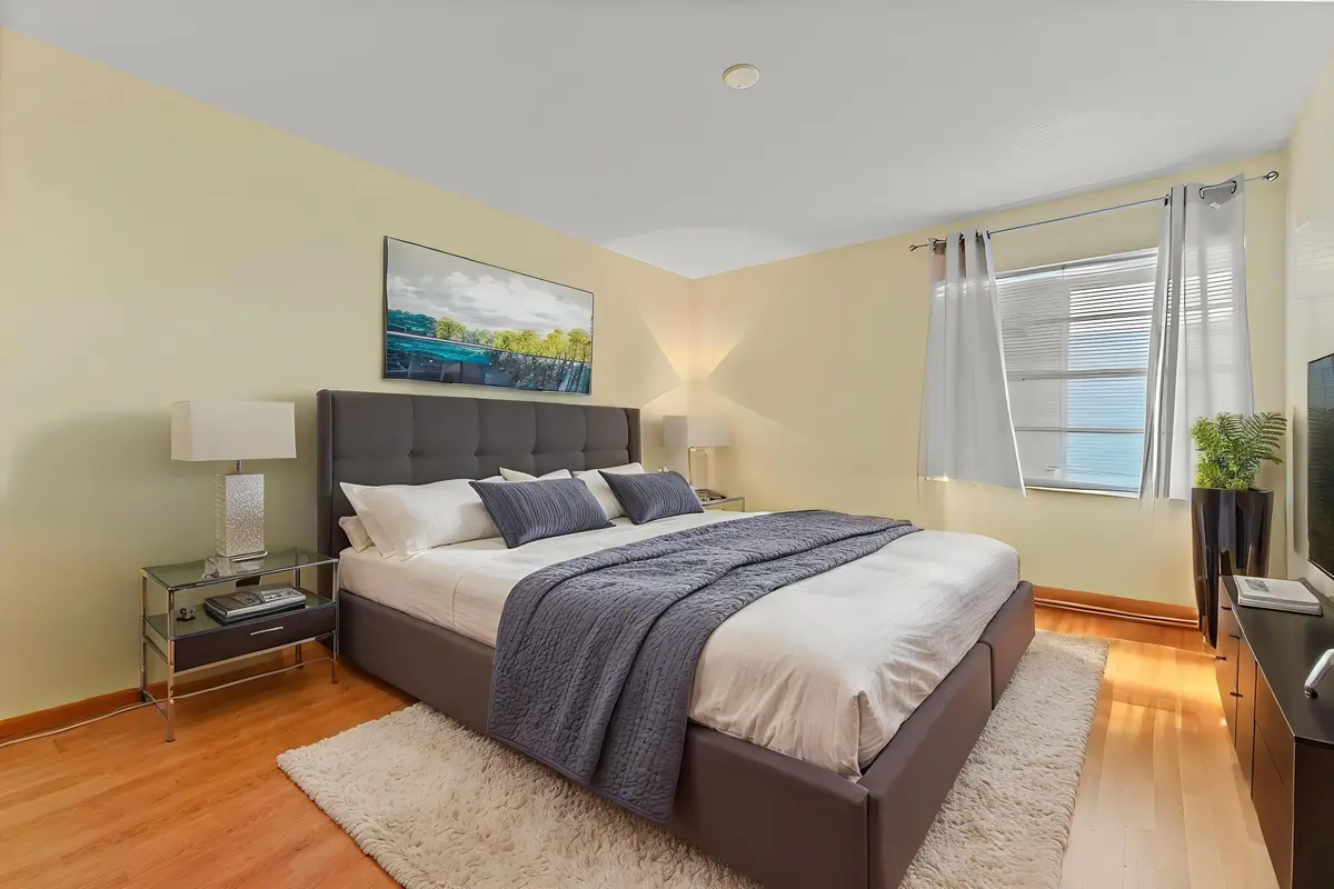 12-Bedroom-01_VS_decl at 426 Burgundy I, Delray Beach