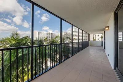 3400 S Ocean Boulevard 4h, Highland Beach – Condominium for sale