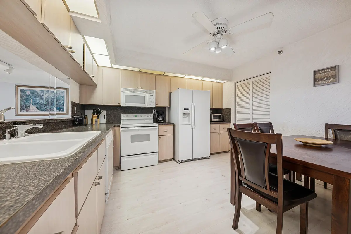 05 4 at 3400 S Ocean Boulevard 4h, Highland Beach