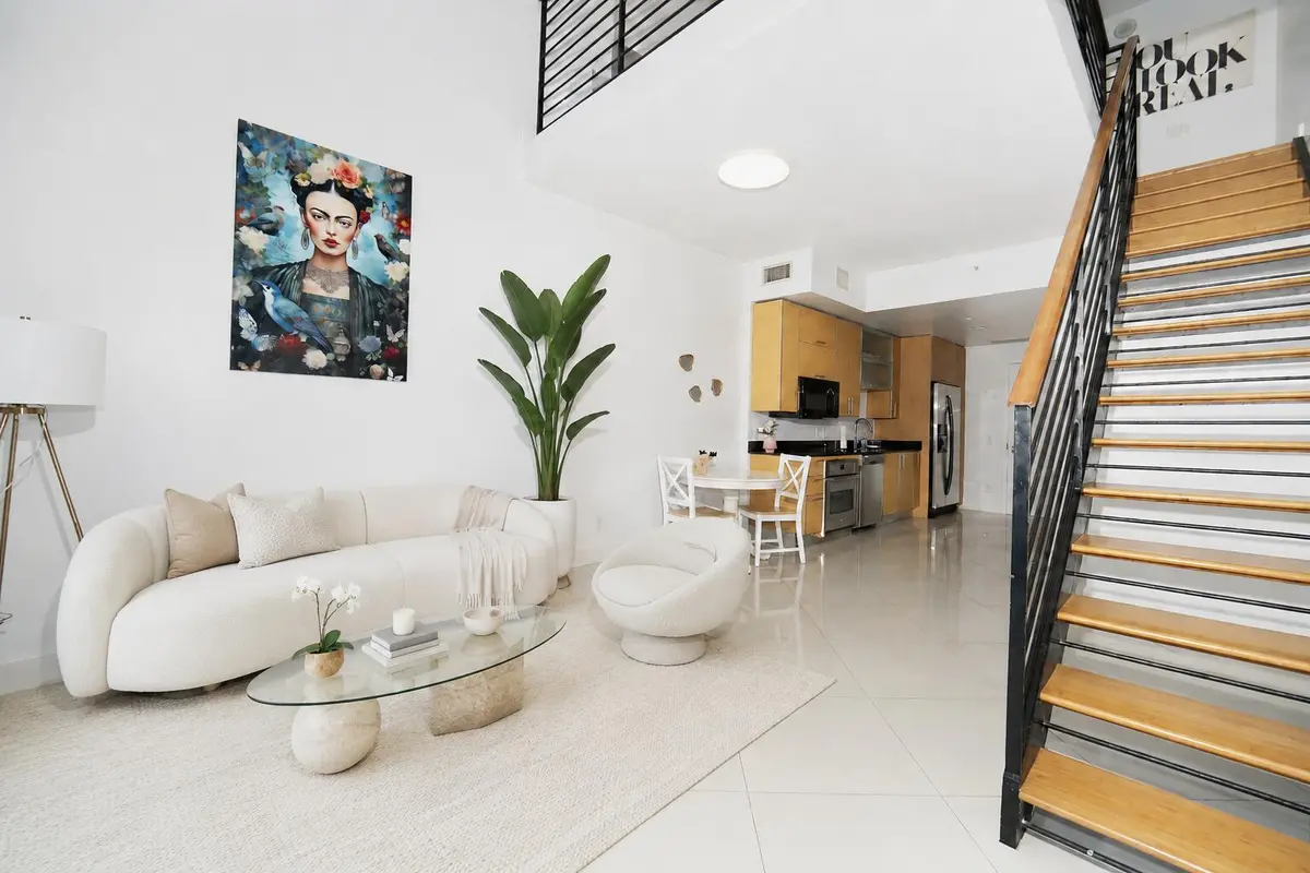 Virtual Staging at 60 SW 13TH Street 1418, Miami