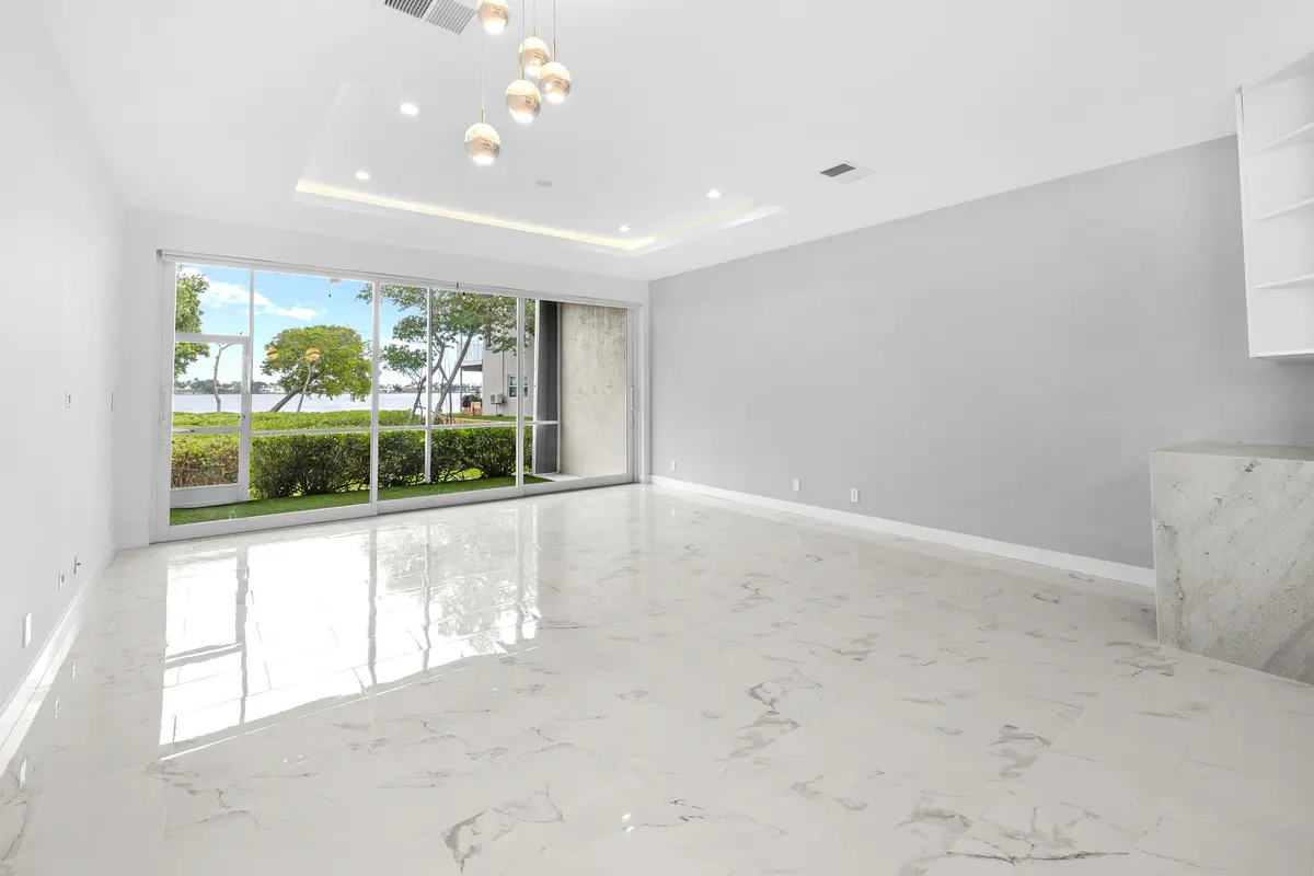 Living room at 88 N Lakeshore Drive, Hypoluxo