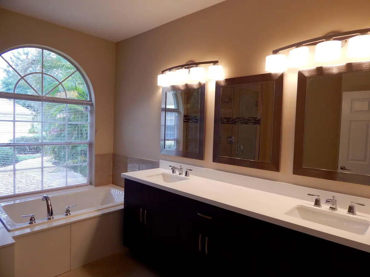 Master Bath at 10430 BUENA VENTURA Drive, Boca Raton