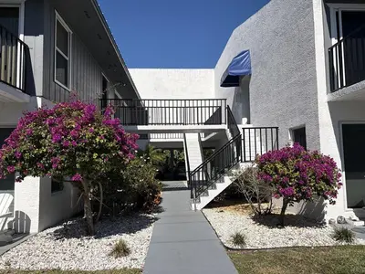 1180 CARLTON Court 207B, Fort Pierce – Villa for rent