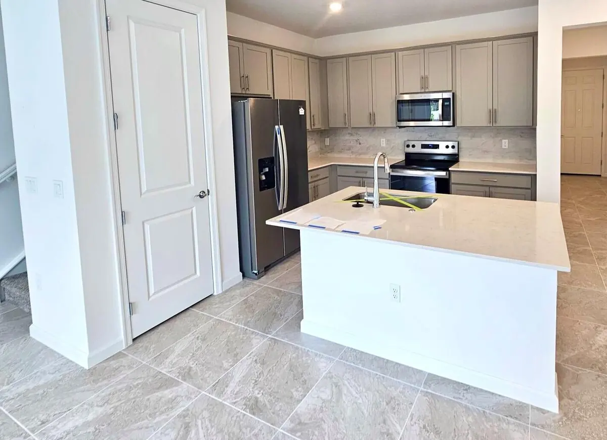 PREMIER NATURAL KITCHEN at 6740 KAVAGI Drive Latitude 207-07, Lantana