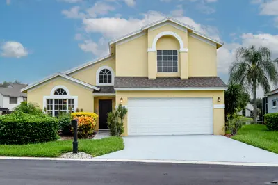 2235 SOUNDINGS Court, Greenacres – Single Family Residence for sale