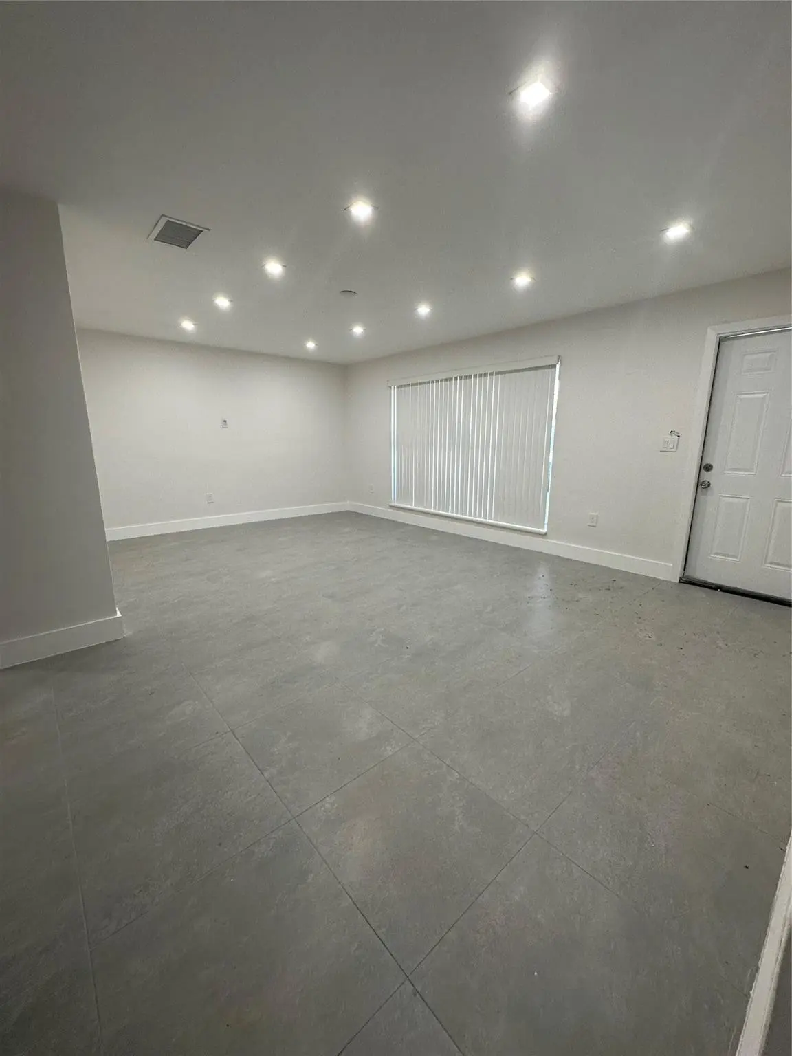 Photo 1 at 6350 LIBERTY Street, Hollywood