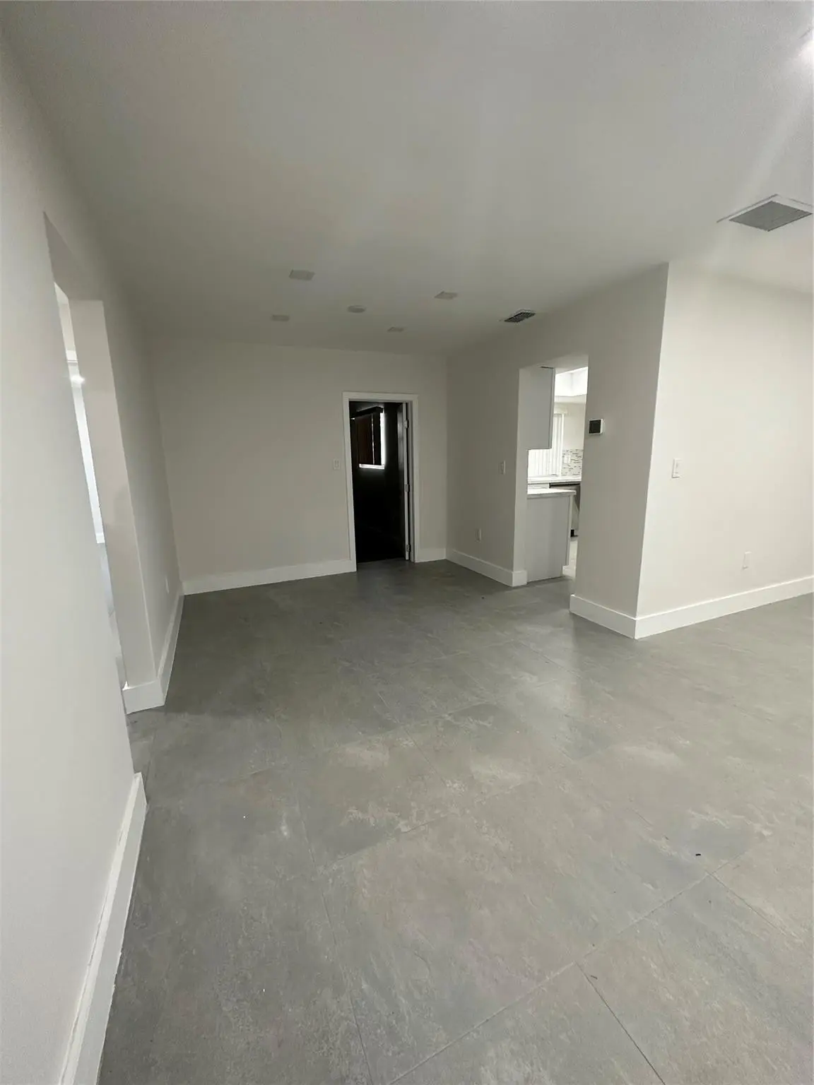 Photo 2 at 6350 LIBERTY Street, Hollywood
