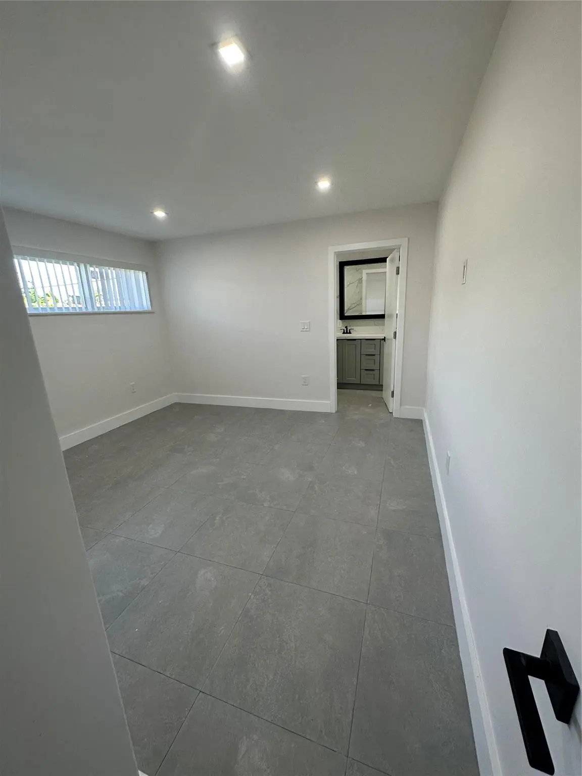Photo 8 at 6350 LIBERTY Street, Hollywood