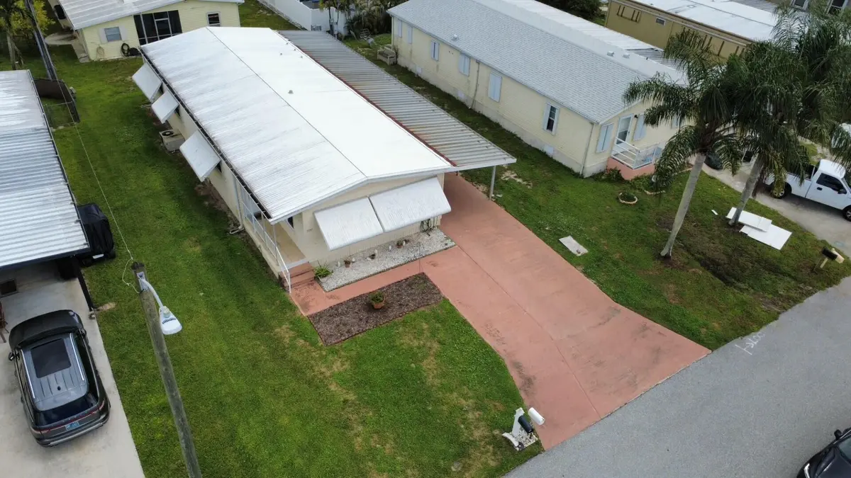 top of home left at 7337 SE SWAN Avenue, Hobe Sound