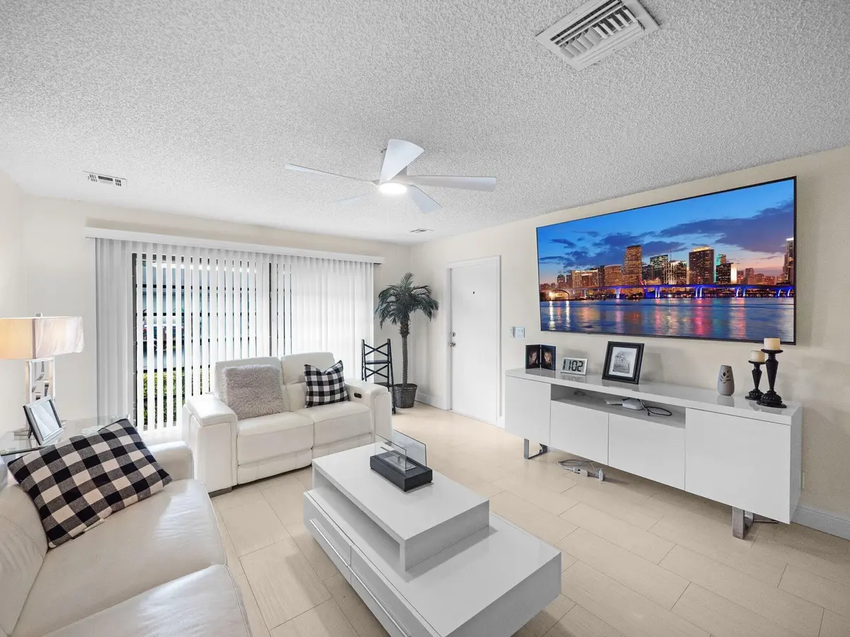 4751 Storkwood living room at 4751 Storkwood Way B, Boynton Beach
