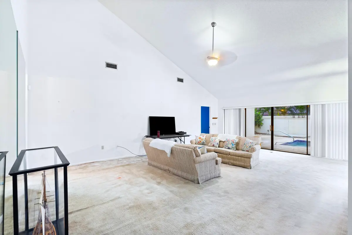 2845 DUQUESNE Circle at 2845 DUQUESNE Circle, West Palm Beach