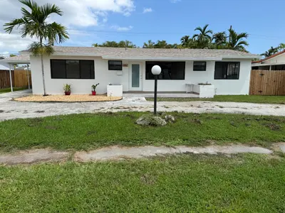 4901 SW 94th Avenue, Miami – Single Family Residence for rent
