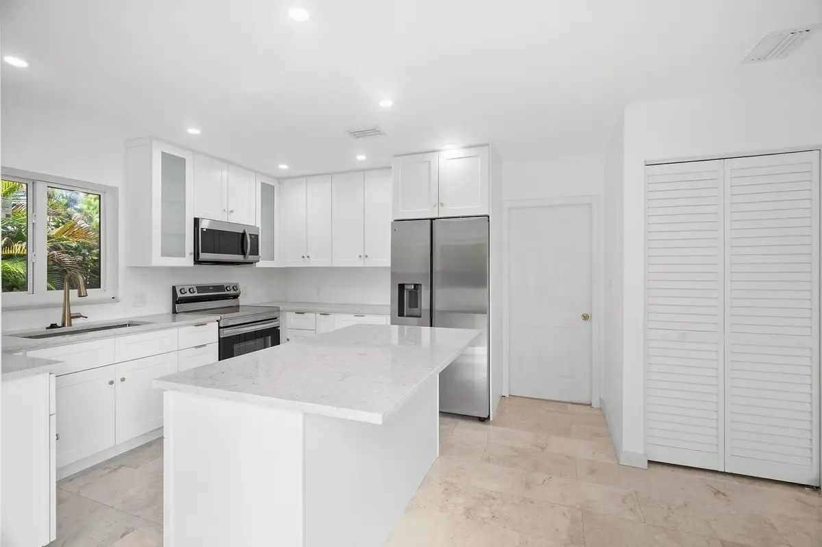 . at 235 NW 3rd Court, Boca Raton
