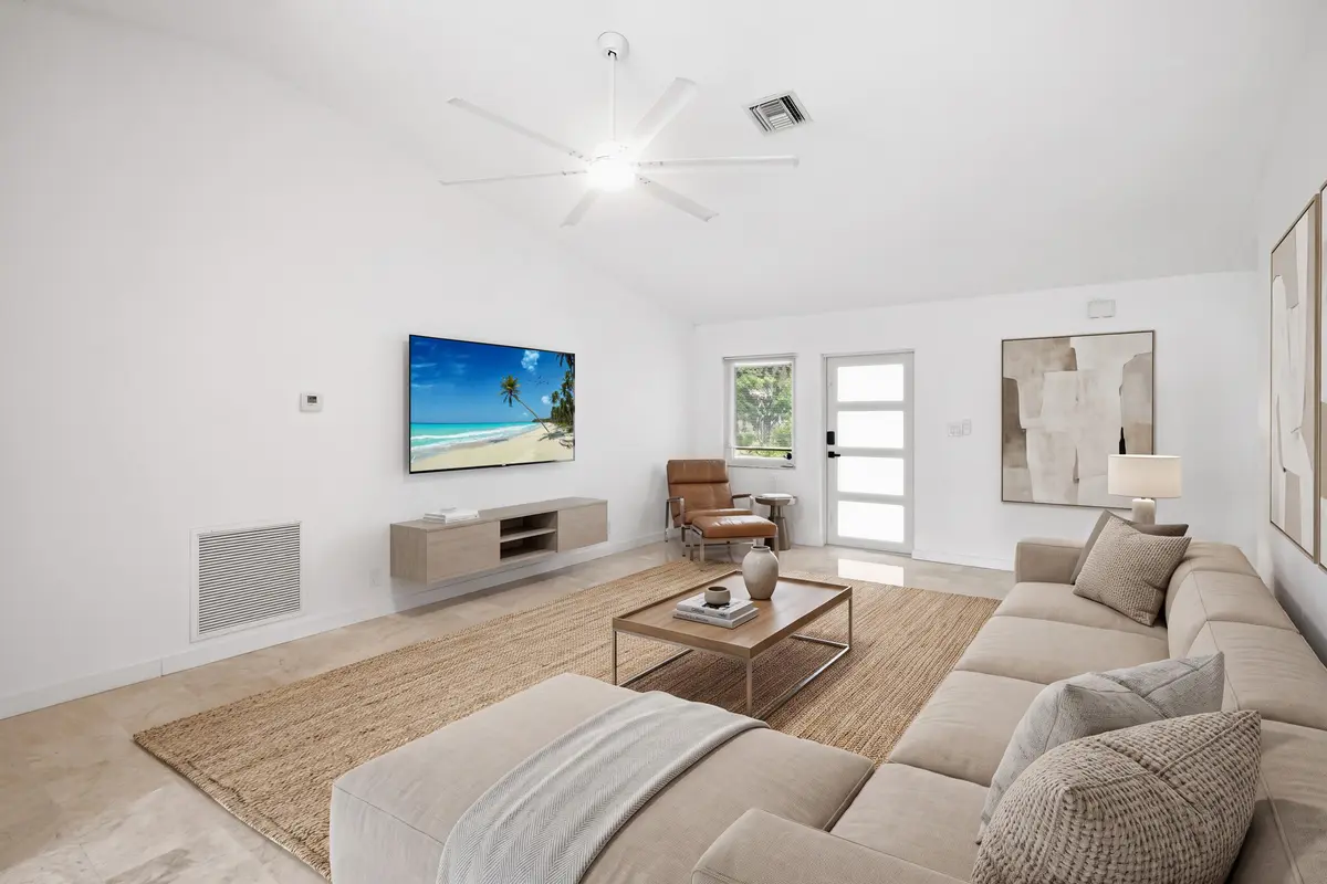 virtually staged at 235 NW 3rd Court, Boca Raton