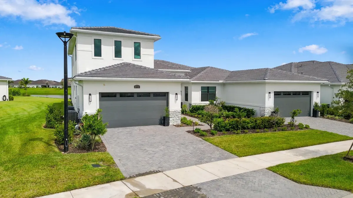 Four-Car Garage and Expansive Driveway at 12984 SW Shinnecock Drive, Port St. Lucie
