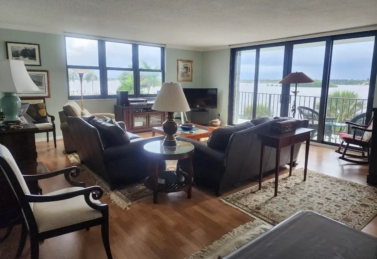 Great Room at 3800 WASHINGTON Road 407, West Palm Beach
