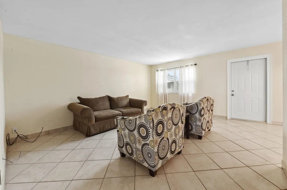 06 Living room 02 at 525 Monaco K Boulevard, Delray Beach