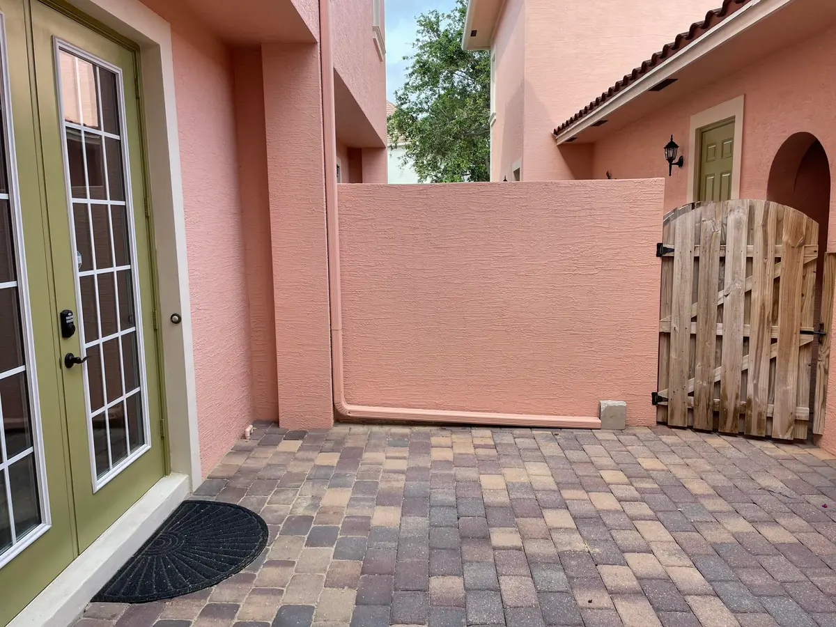 27AC18F9-5883-48A3-B75F-F6DF007ED991 at 149 Glencullen Circle, Jupiter