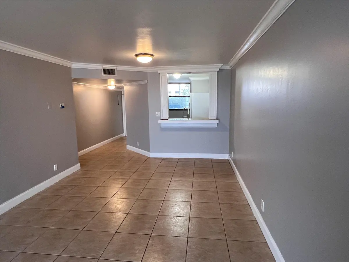 Photo 3 at 118 Lake Emerald Drive 103, Oakland Park
