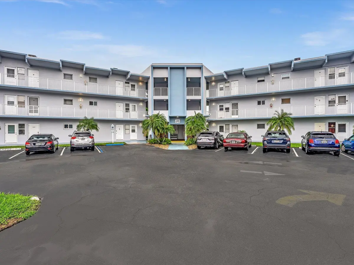 Front of Structure at 2309 Park Lane 316, Hollywood