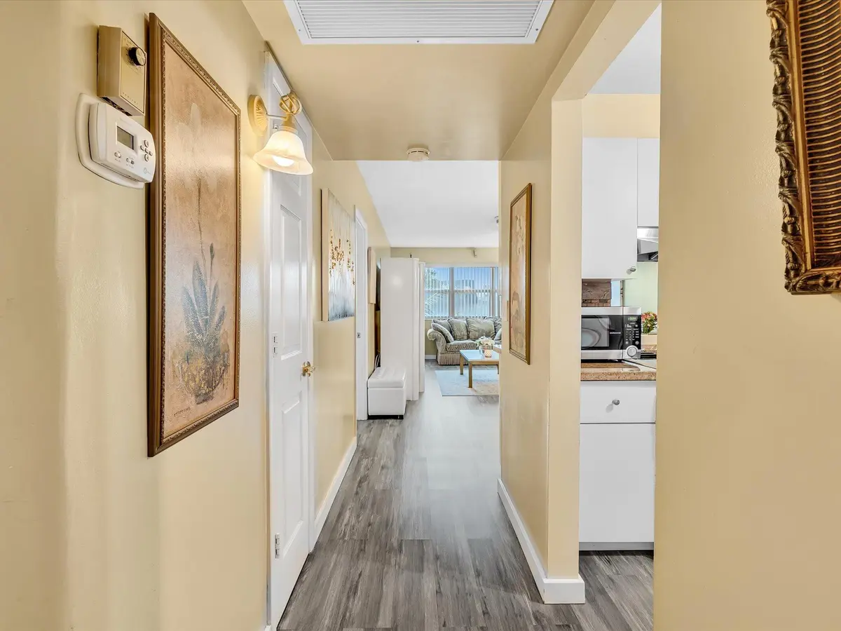Hallway at 2309 Park Lane 316, Hollywood