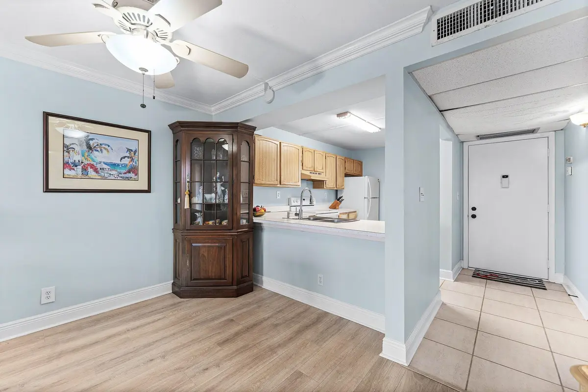 003-8RoyalPalmWay-604-BocaRaton-FL-33432 at 8 N ROYAL PALM Way 6040, Boca Raton