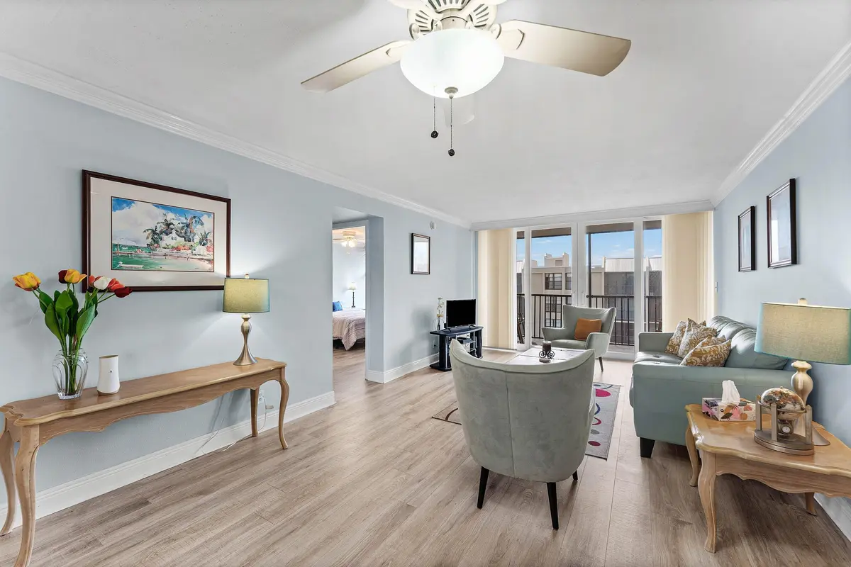 009-8RoyalPalmWay-604-BocaRaton-FL-33432 at 8 N ROYAL PALM Way 6040, Boca Raton