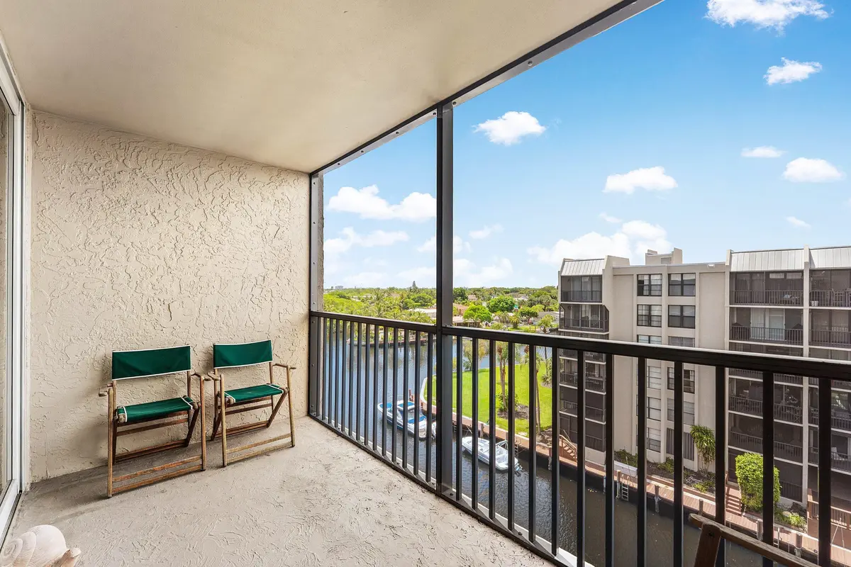 024-8RoyalPalmWay-604-BocaRaton-FL-33432 at 8 N ROYAL PALM Way 6040, Boca Raton