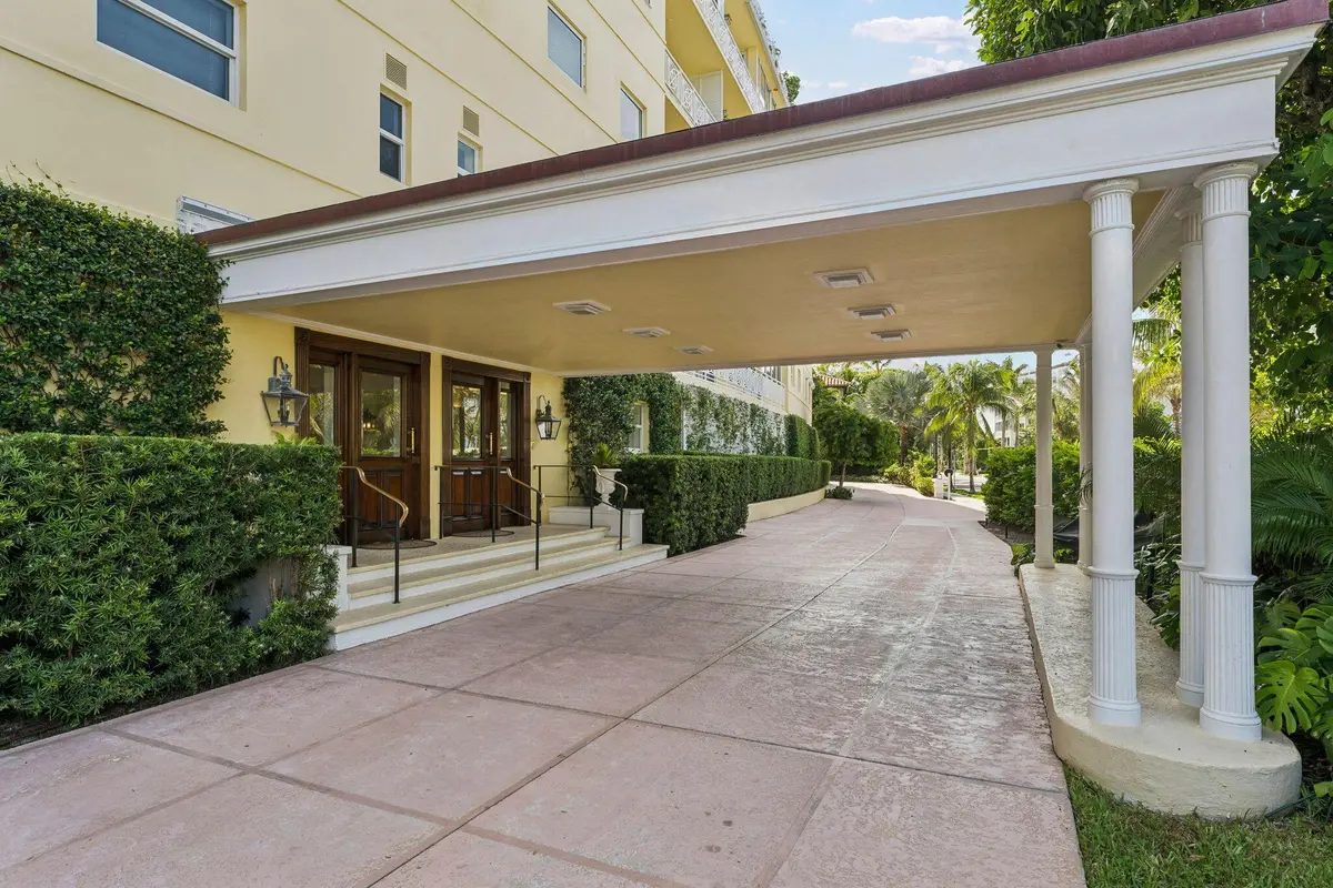 425 Worth Ave Palm Beach FL 12 at 425 WORTH Avenue 2F, Palm Beach