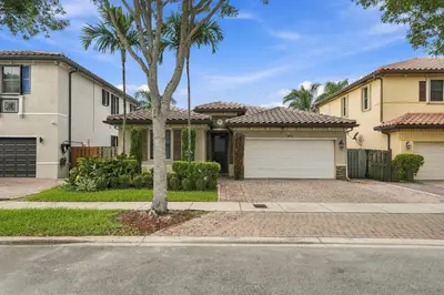 11744 SW 151st Path, Miami – Single Family Residence for sale