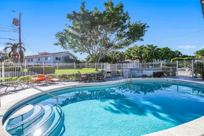 431 W CAMINO REAL 28, Boca Raton – Apartment for rent