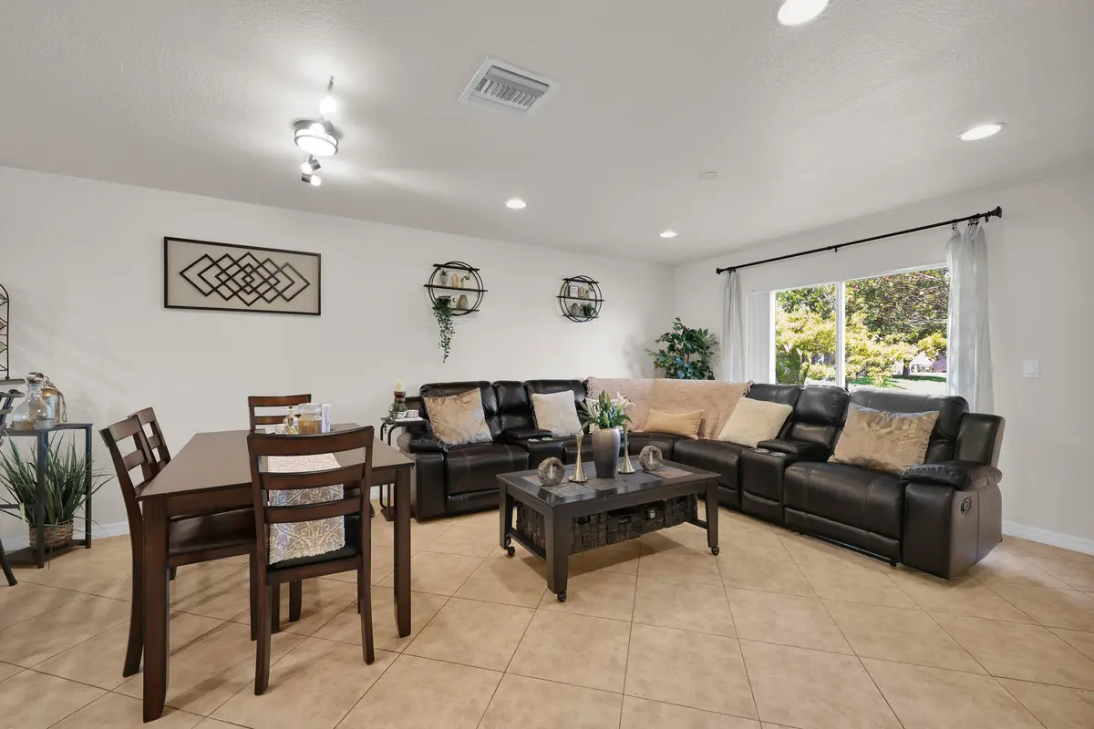 7_8p3a0151 at 2591 SW Marshfield Court, Port St. Lucie