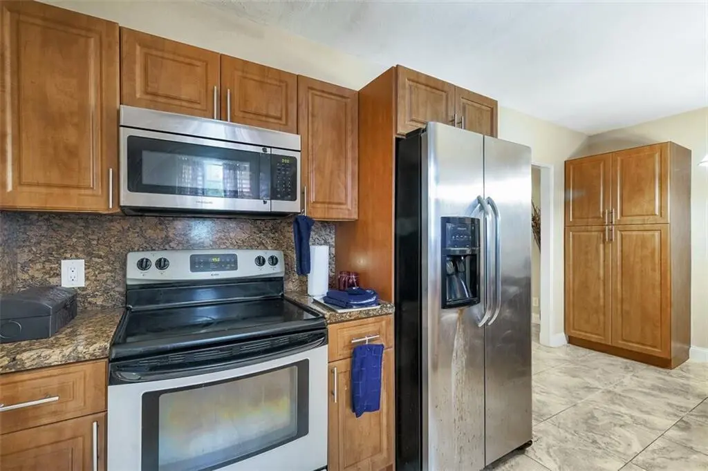 kitchen at 617 LAKESIDE  Harbor, Boynton Beach