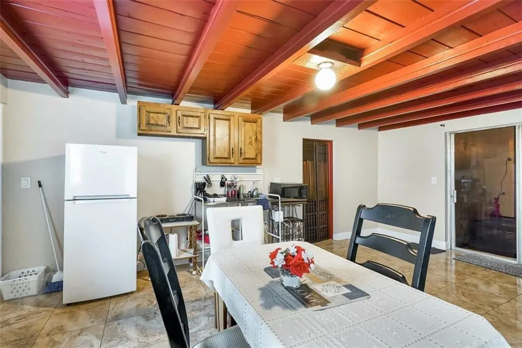 dining room at 617 LAKESIDE  Harbor, Boynton Beach