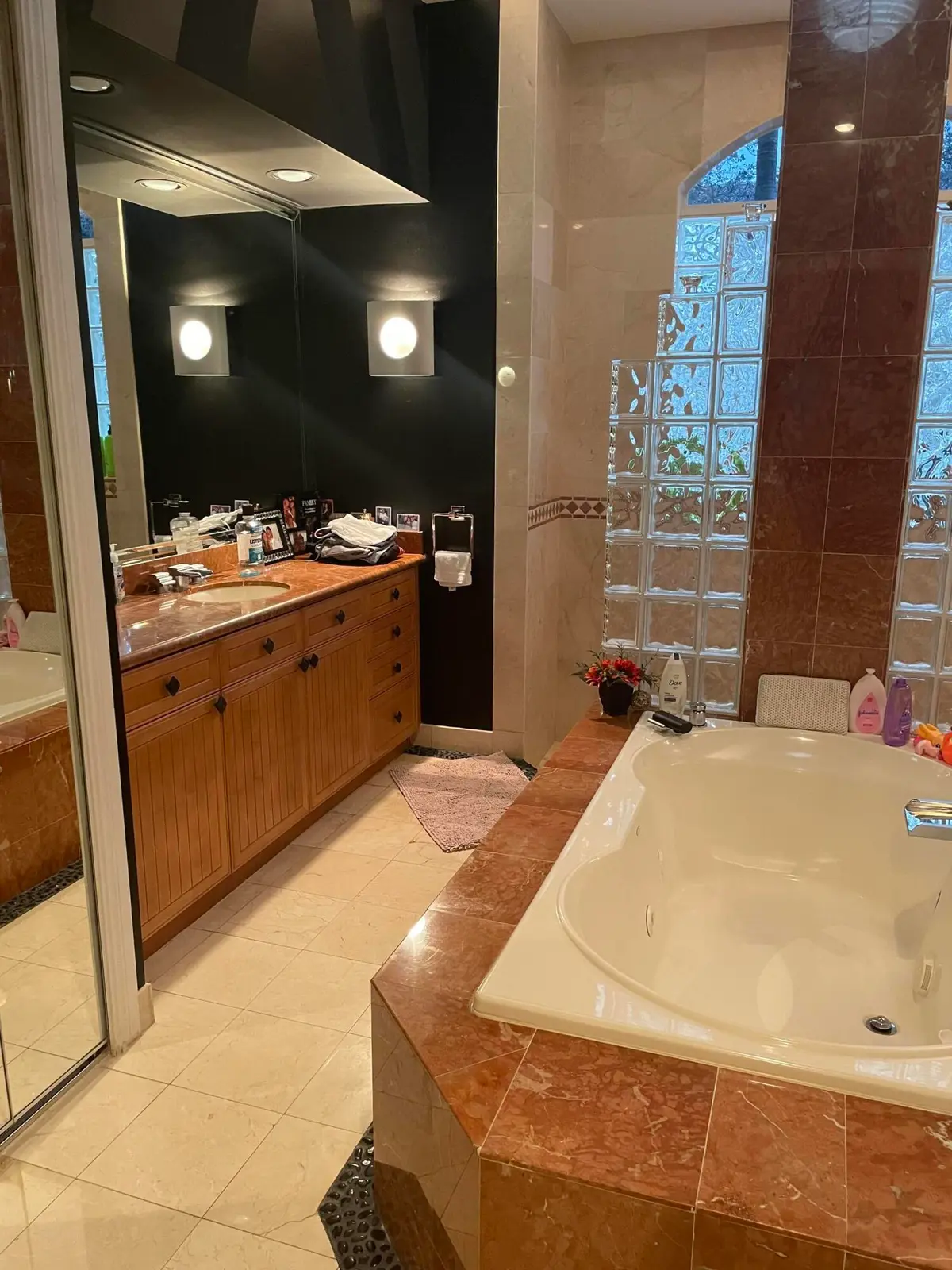 Master Bathroom at 5532 ESTATE OAK Circle, Hollywood
