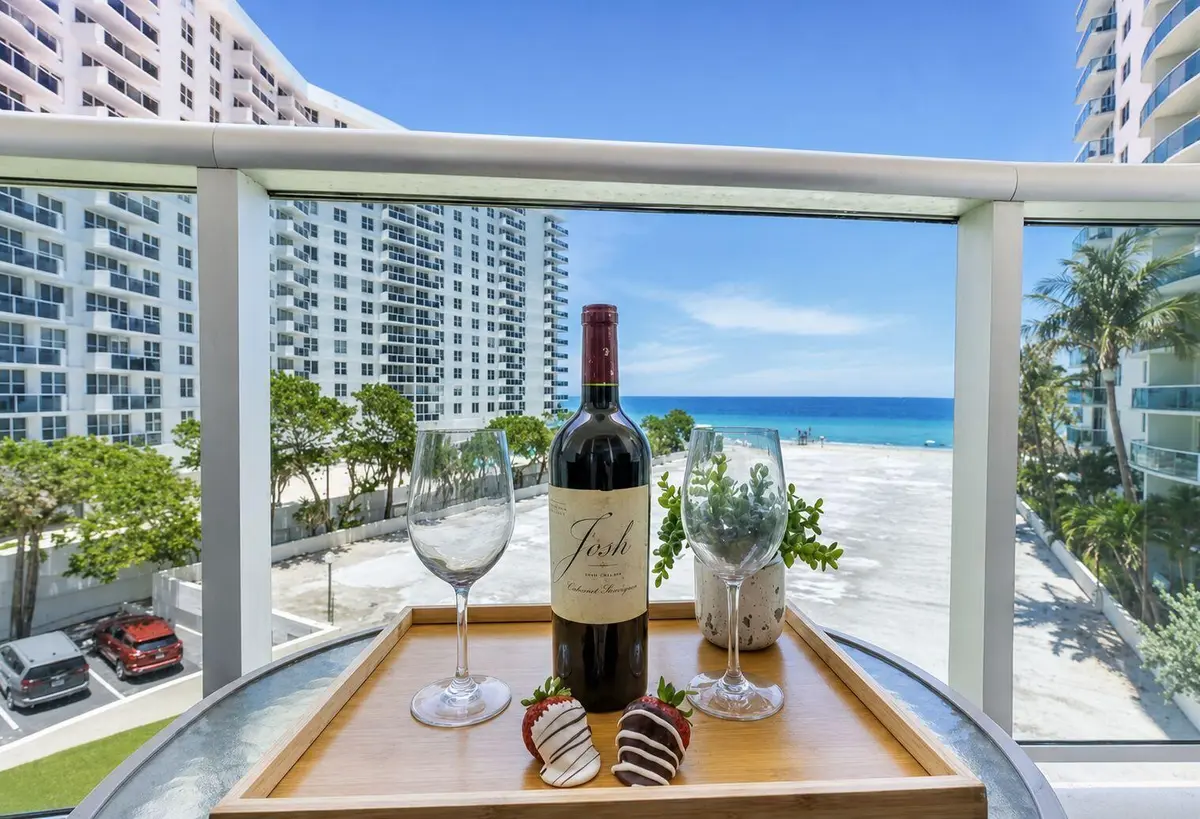 Beach View at 3801 S OCEAN Drive 4Y, Hollywood