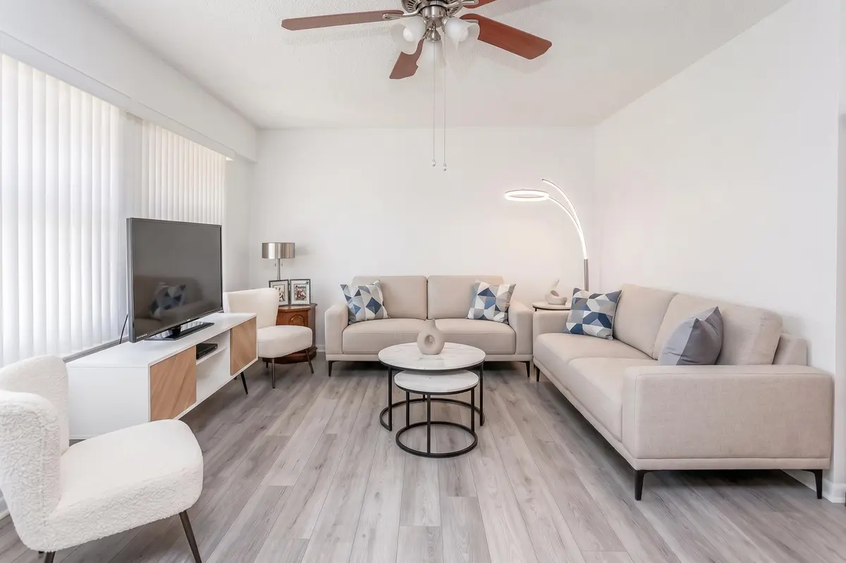 n6grzcn6grzcn6gr at 13455 SW 9TH Court 404J, Pembroke Pines