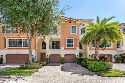5580 NE Trieste Way, Boca Raton – Townhouse for rent