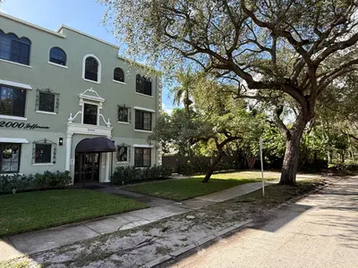2000 Jefferson Street 17, Hollywood – Apartment for rent