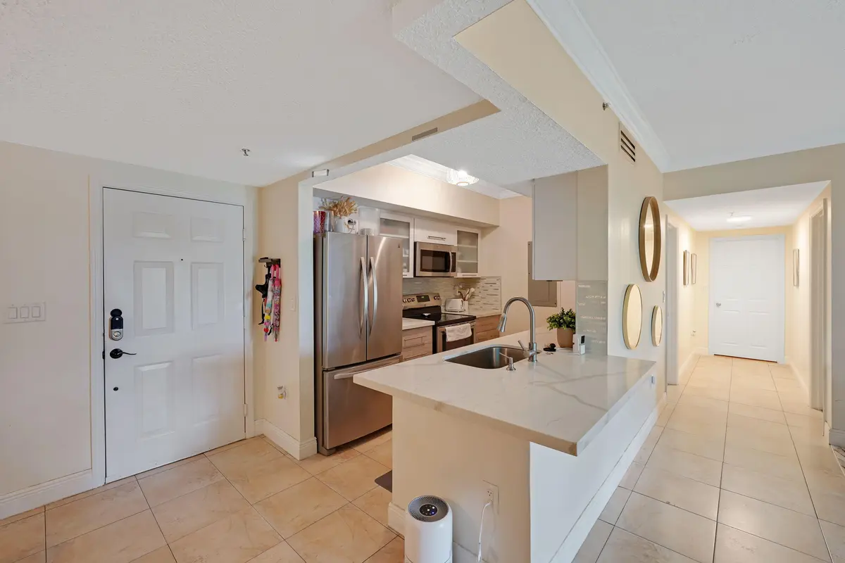 Kitchen at 231 SW 116th Avenue 19208, Pembroke Pines